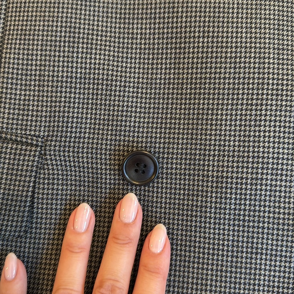 Hugo Boss Suit - Picture 3 of 6